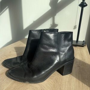 Vince Camuto Black Ankle Leather Booties